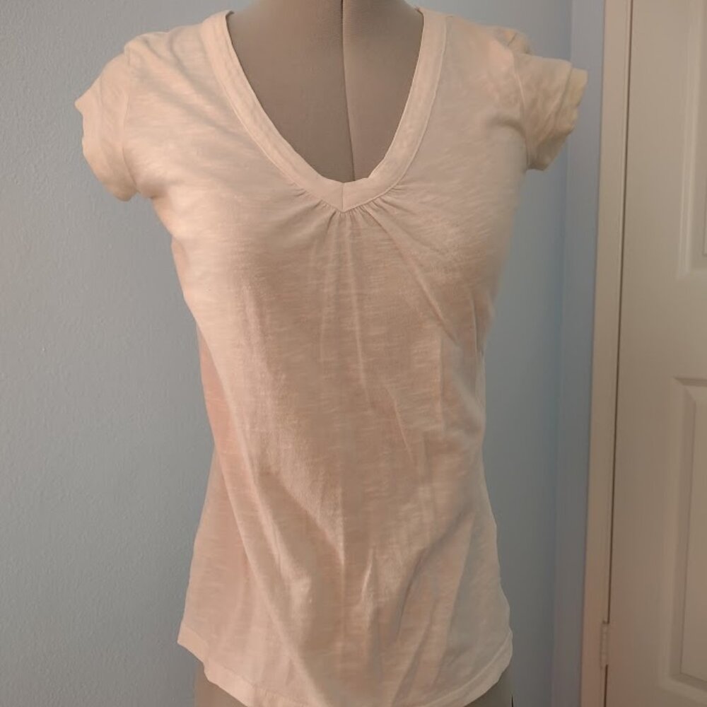 SO - XS Plain White V-Neck Tee Short Sleeves